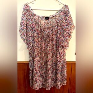 FASHION EXPRESS vintage, semi sheer, floral print, short sleeved, XXL blouse.